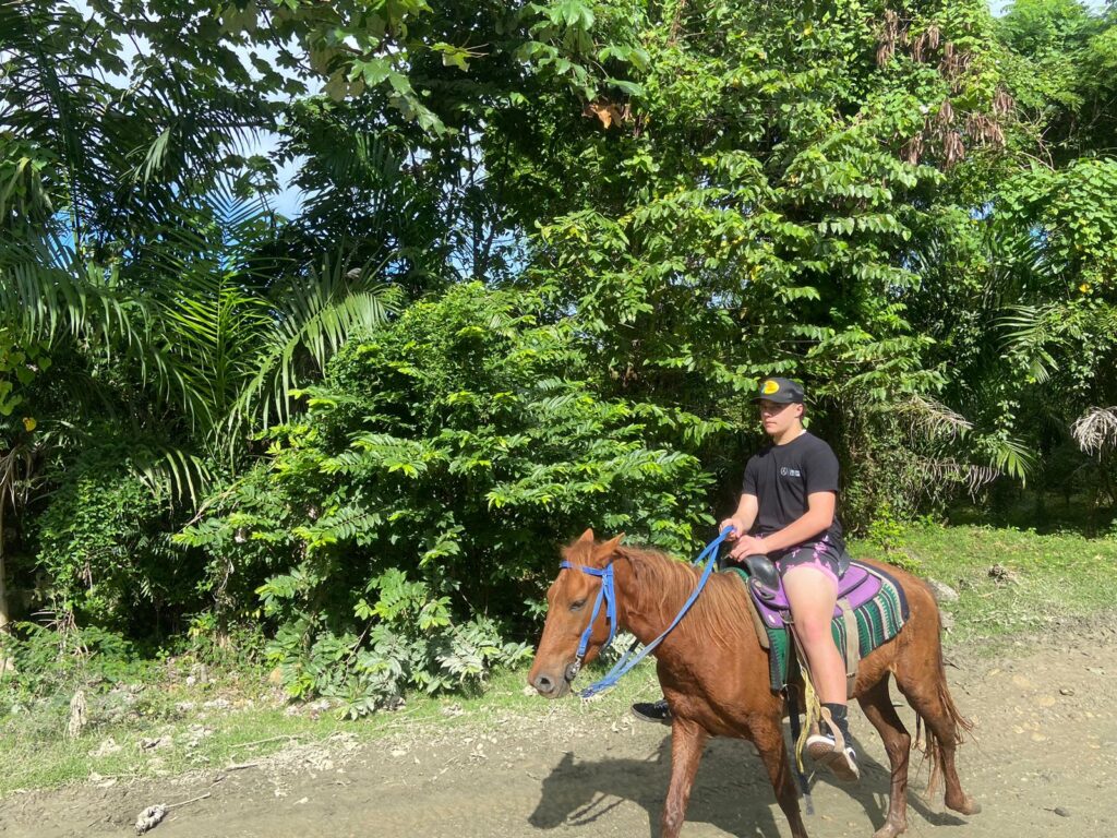 Damajagua y Paseo a Caballo 12