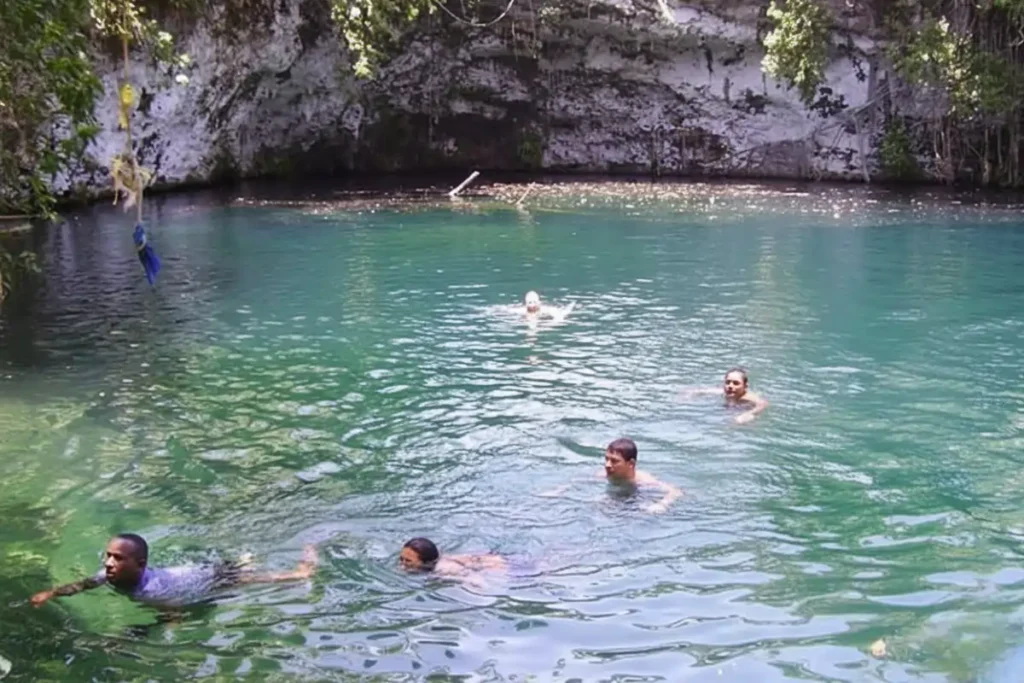 Laguna Azul y Cenote Dudú 2